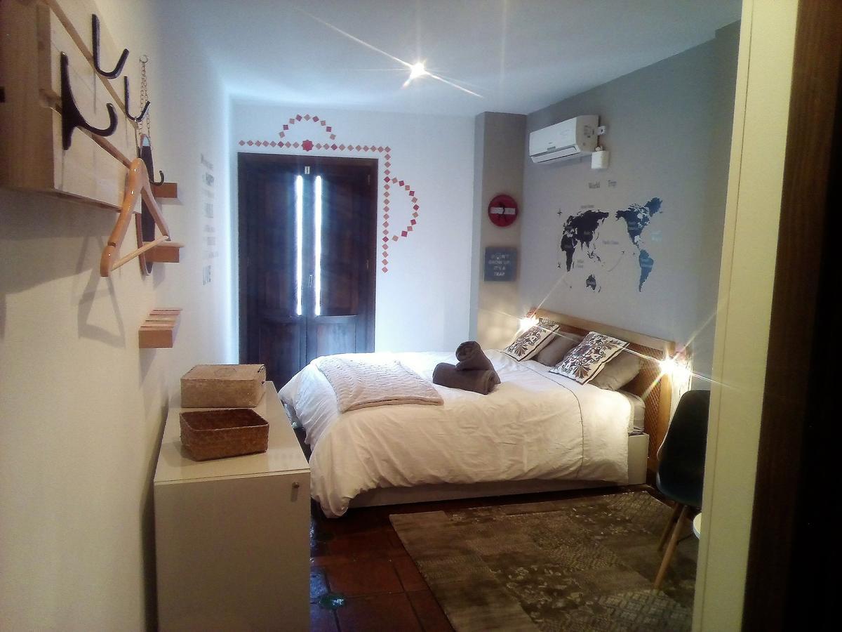 Oasis Backpackers' Granada