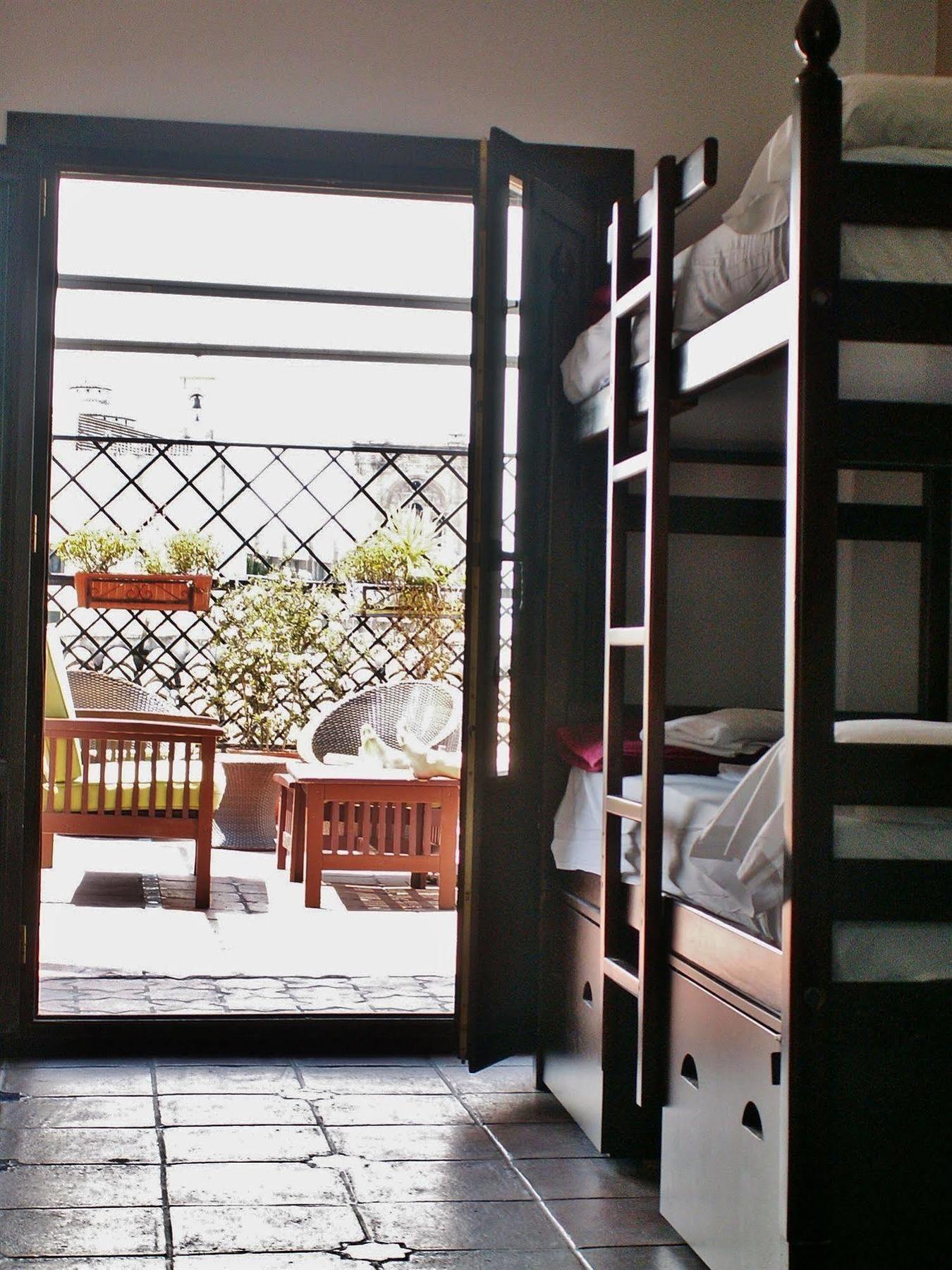 Oasis Backpackers' Hostel *