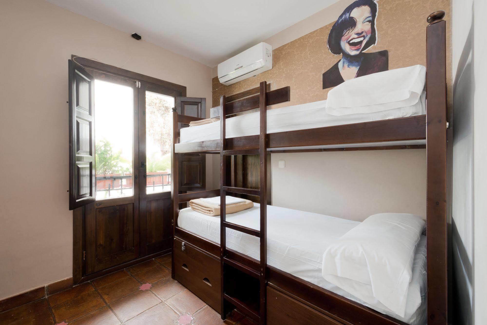 Oasis Backpackers' Hostel