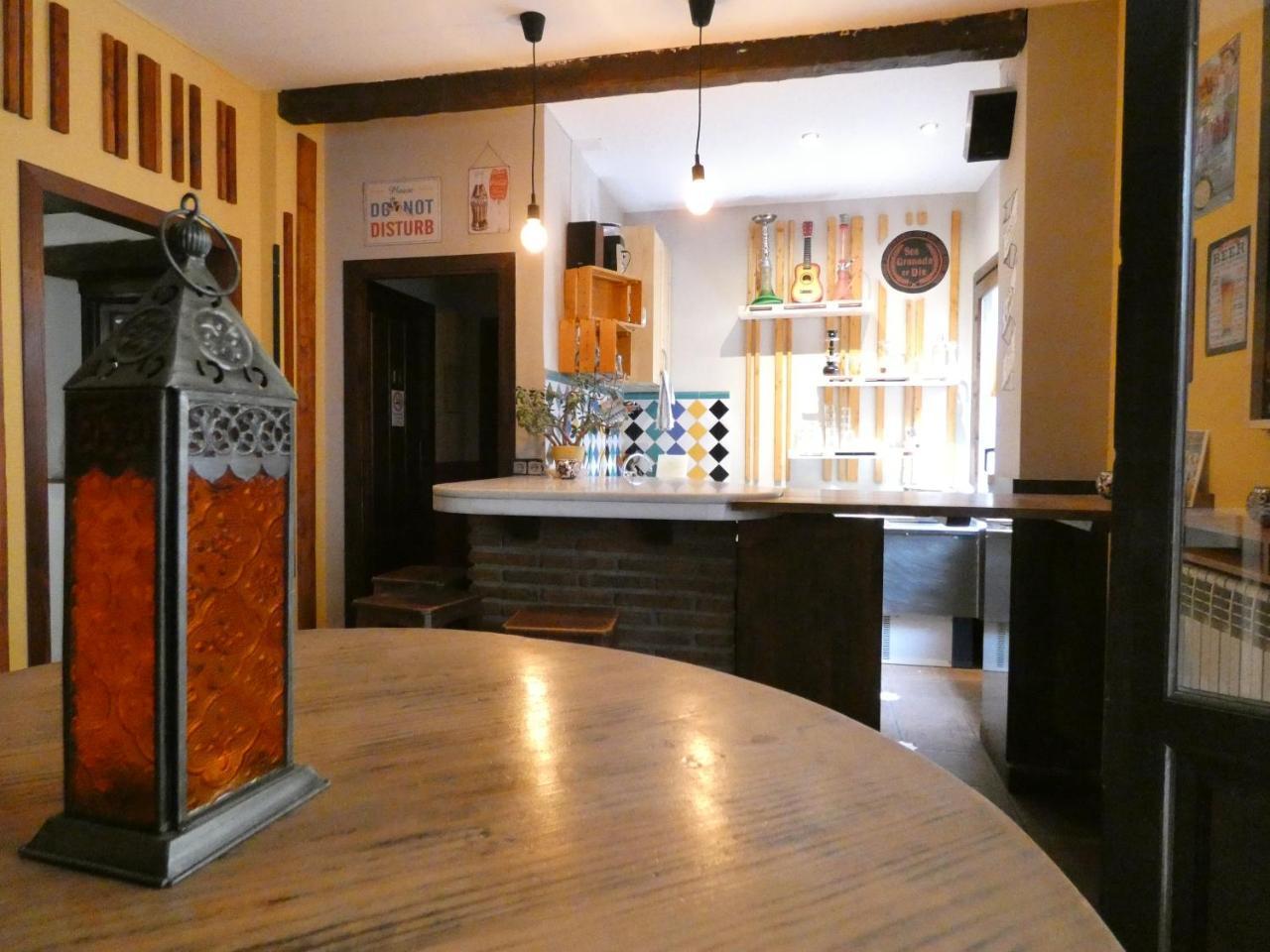 Oasis Backpackers' Granada